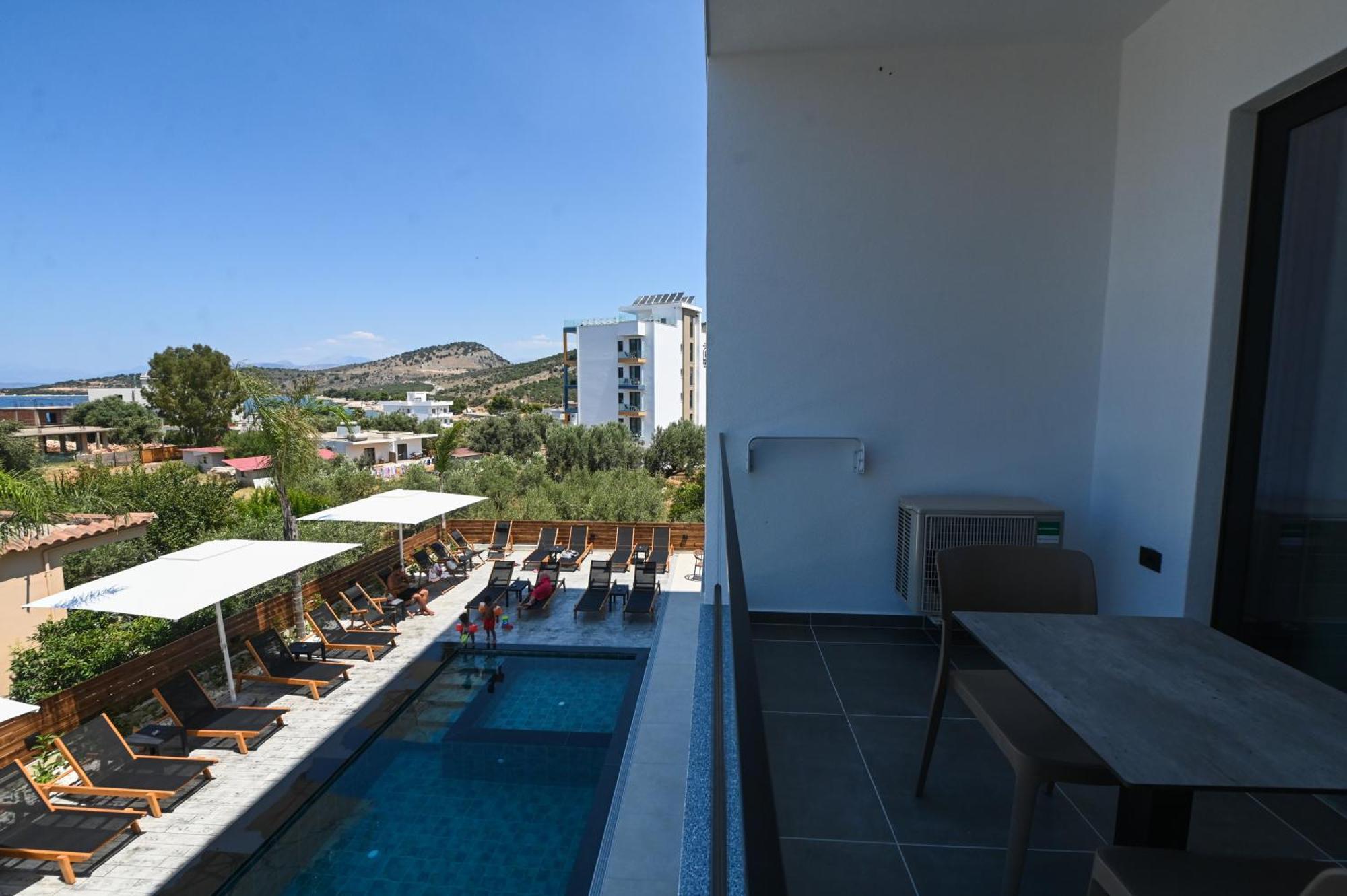 Monun Hotel Ksamil Esterno foto