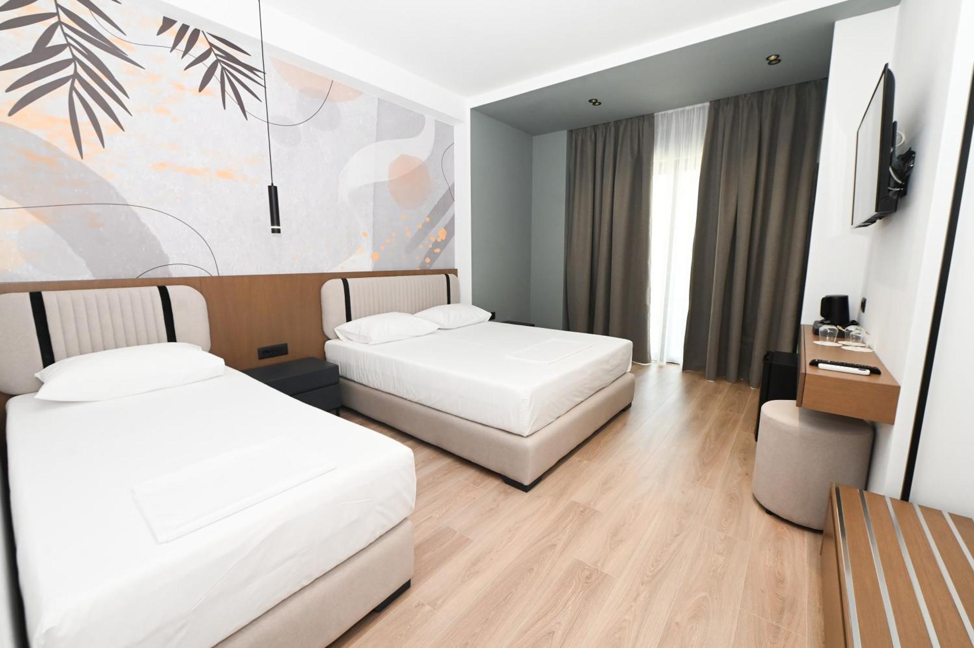 Monun Hotel Ksamil Esterno foto