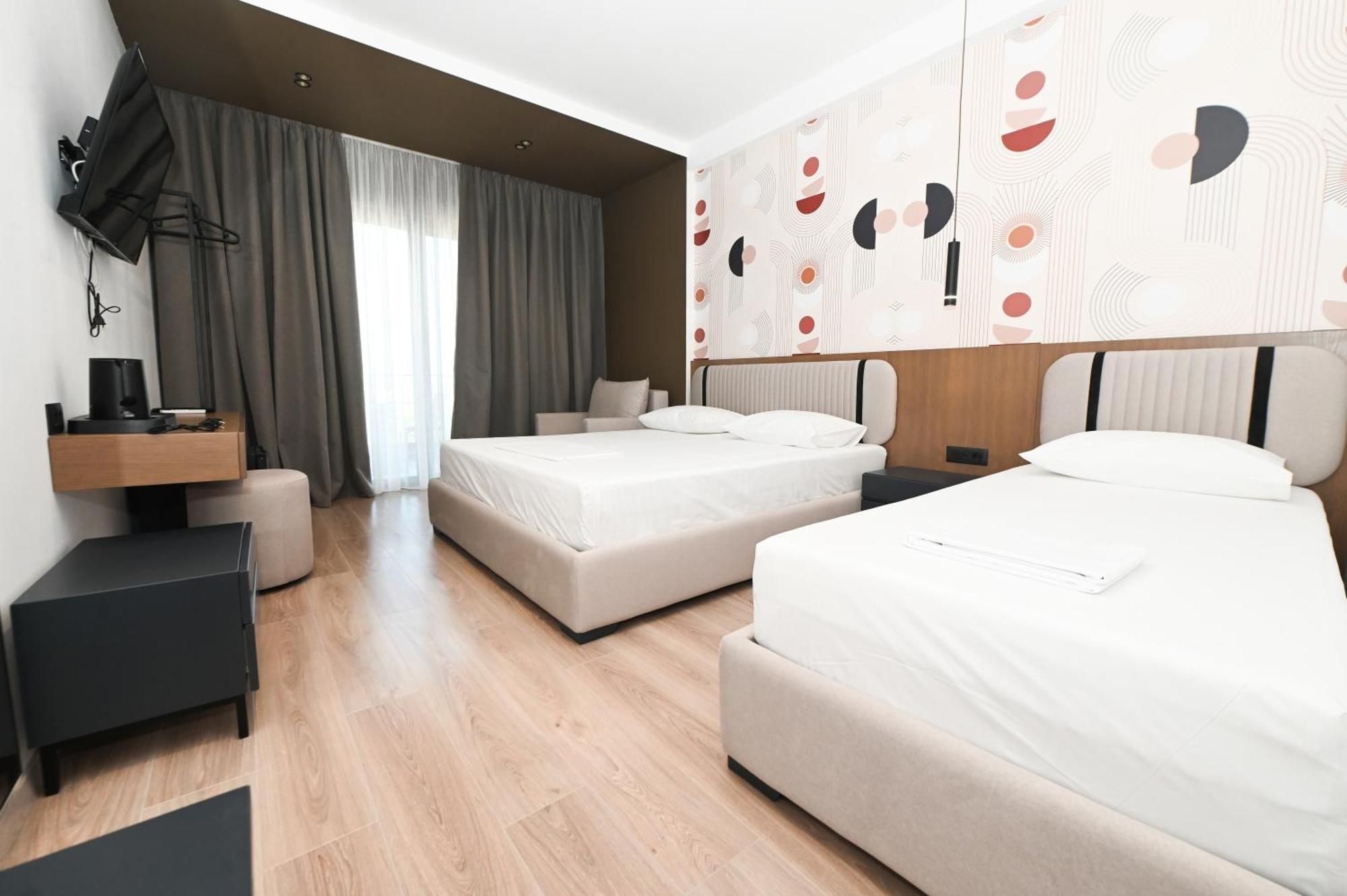 Monun Hotel Ksamil Esterno foto