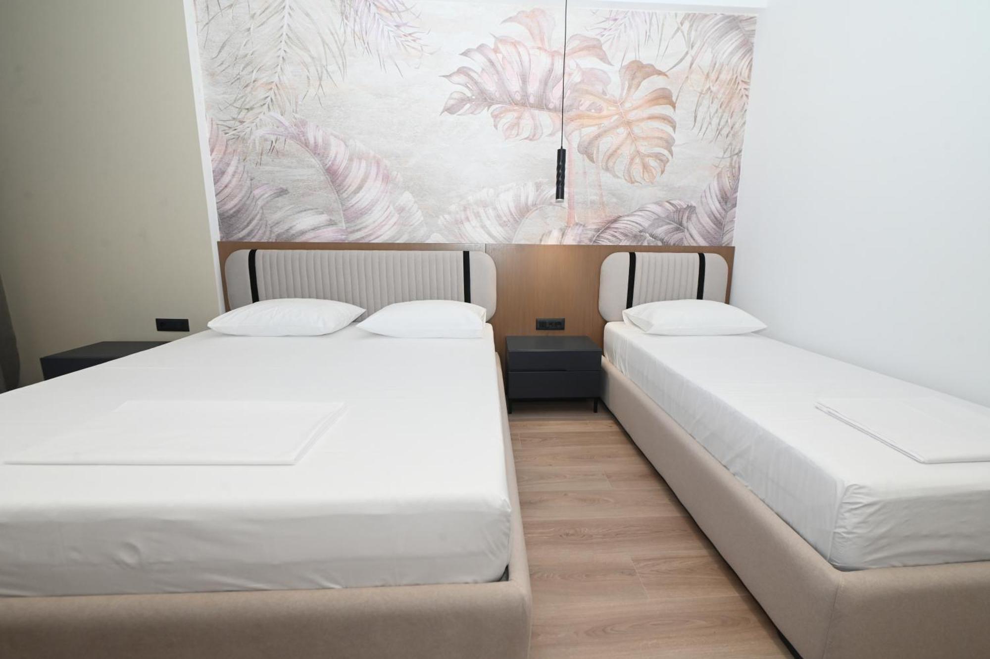 Monun Hotel Ksamil Esterno foto