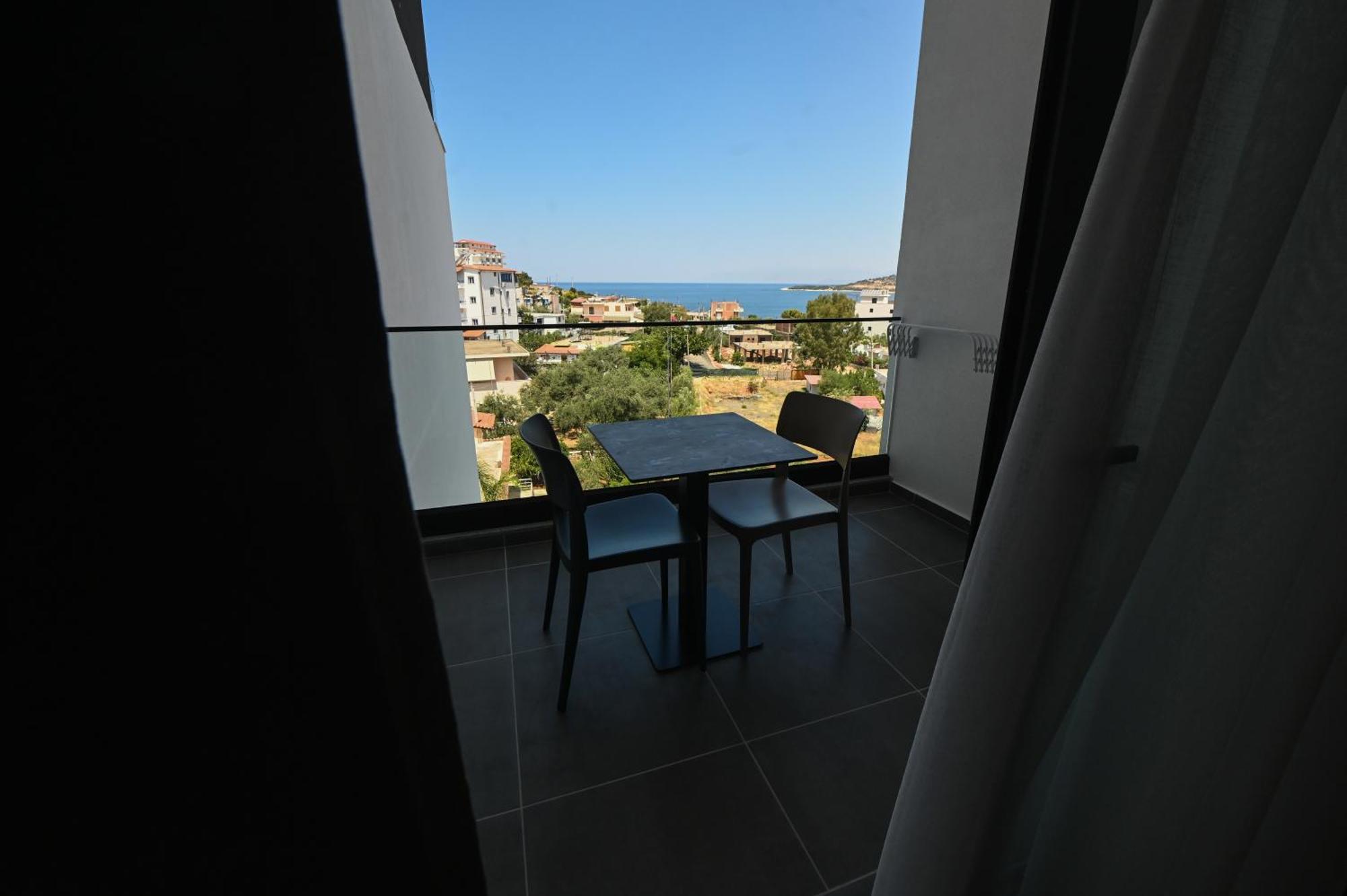 Monun Hotel Ksamil Esterno foto