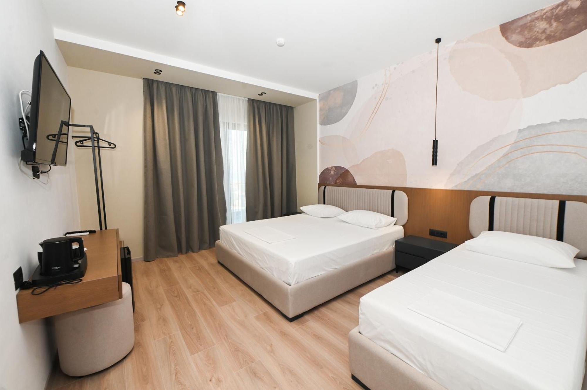 Monun Hotel Ksamil Esterno foto